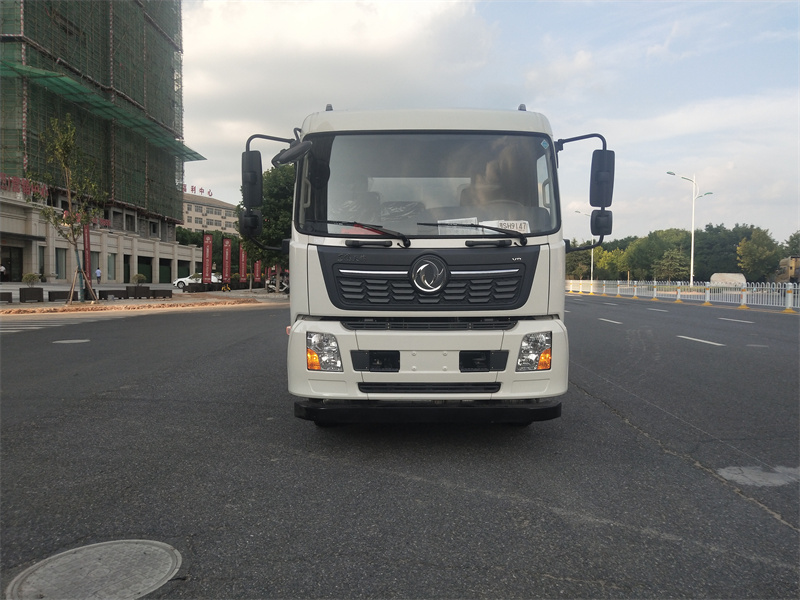 東風(fēng)天錦12噸霧炮灑水車(chē) 東風(fēng)天錦12噸霧炮灑水車(chē)